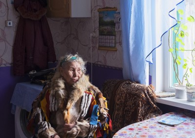 Lidia Vasilievna. She has left her Nenets community and nomadism life style, to live in a house. Her dress has been made by her and is composed by the hair of four different animals: foxes, dogs, squirrels and dears. Dolgoshechlye village. Mezen restricted area.